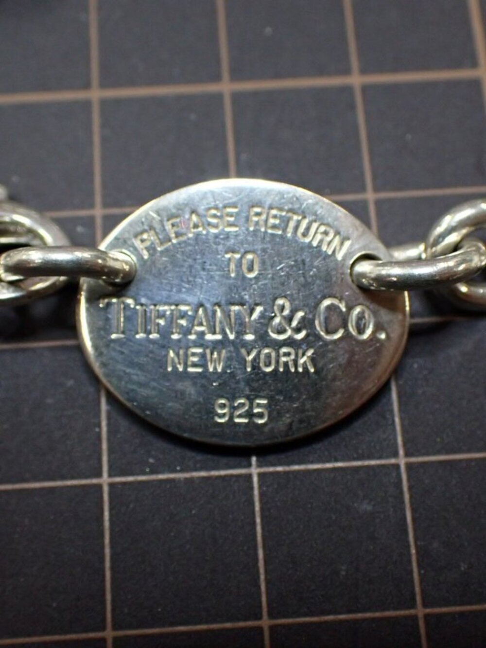 Tiffany & Co. Please Return Necklace 925 - Picture 4 of 4